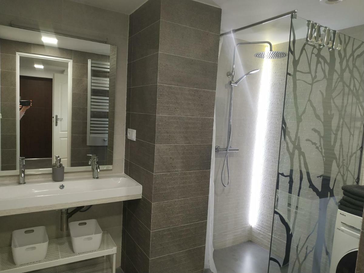 Villa Lupus - Apartament Z Prywatna Sauna 스클라르스카포렘바 외부 사진